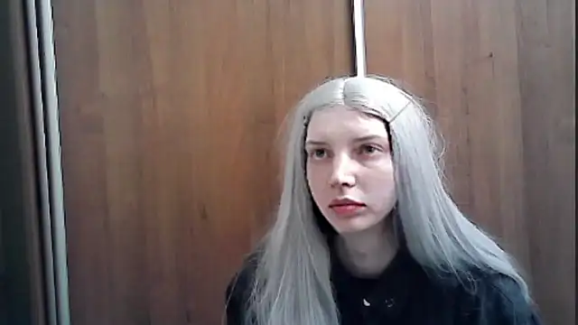 Crimson Lady online show from May 15, 9:02 pm