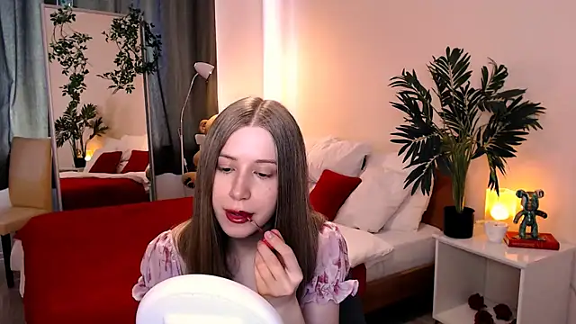 cheeky chick online show from May 31, 1:28 pm