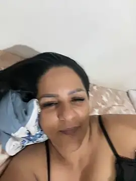 Snapshot of tyraba chatting on May 22, 2:42 am tyraba online show from May 22, 2:42 am