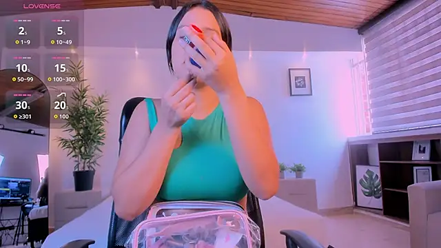 arianarousee online show from June 4, 4:22 pm