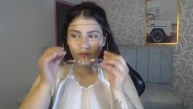 Snapshot of Scarlett_jhonson_ch chatting on June 5, 7:52 pm Scarlett jhonson ch online show from June 5, 7:52 pm