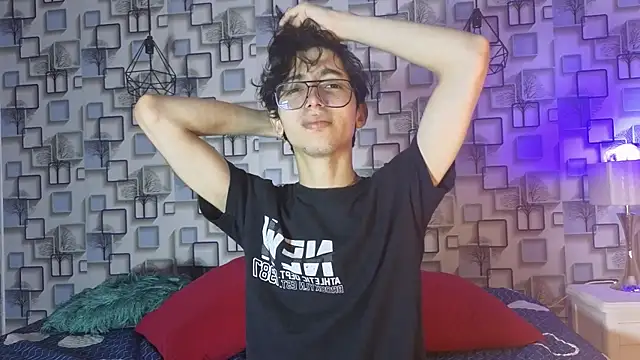 Twink Sebas7 online show from April 15, 12:21 pm