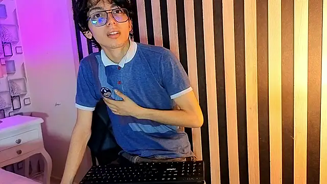 Twink Sebas7 online show from May 22, 12:14 pm
