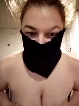 cansu27 online show from April 17, 11:35 am