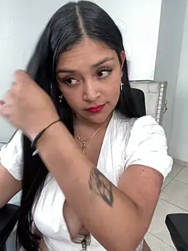 Snapshot of Simplemente_Aurora chatting on June 24, 9:45 pm Simplemente Aurora online show from June 24, 9:45 pm