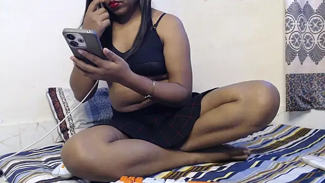 VelvetCoupleLive online show from May 8, 5:22 am