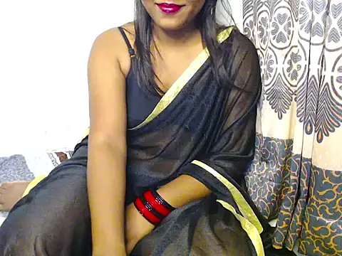 Snapshot of VelvetCoupleLive chatting on June 21, 4:07 am VelvetCoupleLive online show from June 21, 4:07 am