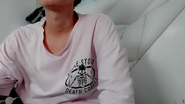 Shirowitheb online show from April 10, 1:07 pm