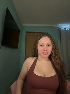 Snapshot of sophiiahot chatting on May 26, 4:27 pm sophiiahot online show from May 26, 4:27 pm