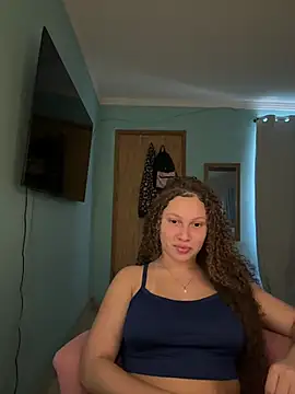 Snapshot of sophiiahot chatting on April 20, 4:30 pm sophiiahot online show from April 20, 4:30 pm