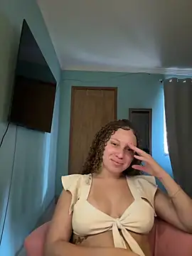 Snapshot of sophiiahot chatting on May 8, 6:12 pm sophiiahot online show from May 8, 6:12 pm