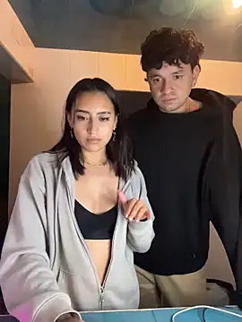 Snapshot of hotlatinocouple__ chatting on July 15, 6:42 am hotlatinocouple online show from July 15, 6:42 am