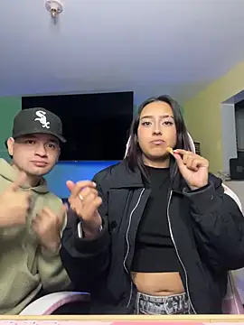 Snapshot of hotlatinocouple__ chatting on June 28, 2:40 am hotlatinocouple online show from June 28, 2:40 am