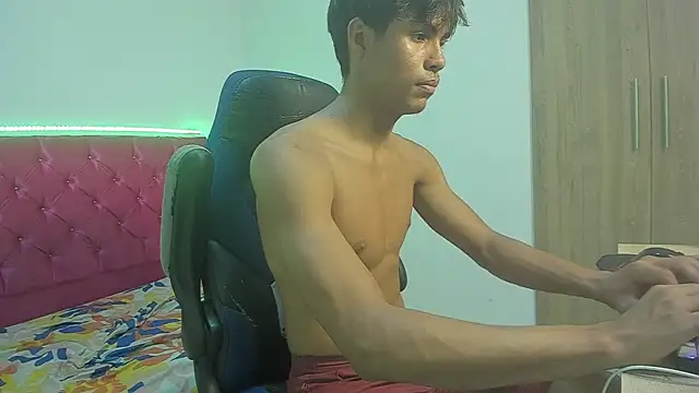 skinny sam online show from April 24, 4:03 am