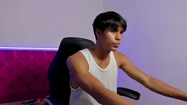 skinny sam online show from May 11, 3:08 am
