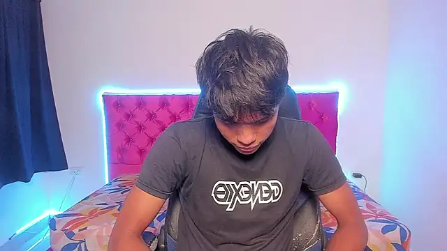 skinny sam online show from April 15, 6:08 am