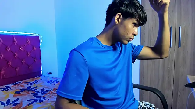 skinny sam online show from April 10, 2:51 am