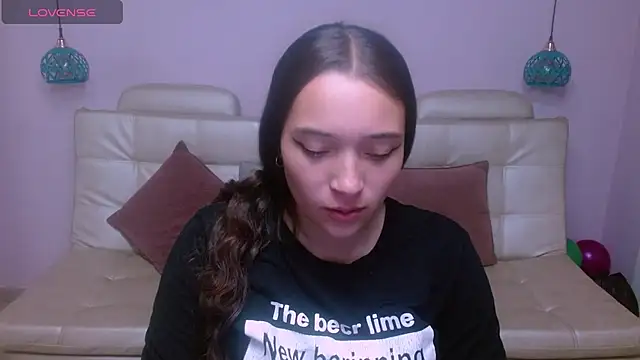 Marianne Cam online show from June 2, 12:38 pm