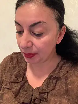 Lizzaa80 online show from April 26, 8:22 am
