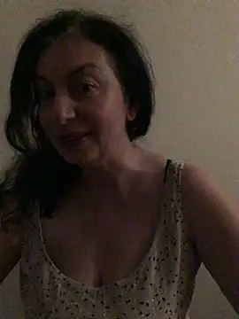 Lizzaa80 online show from May 4, 9:17 pm