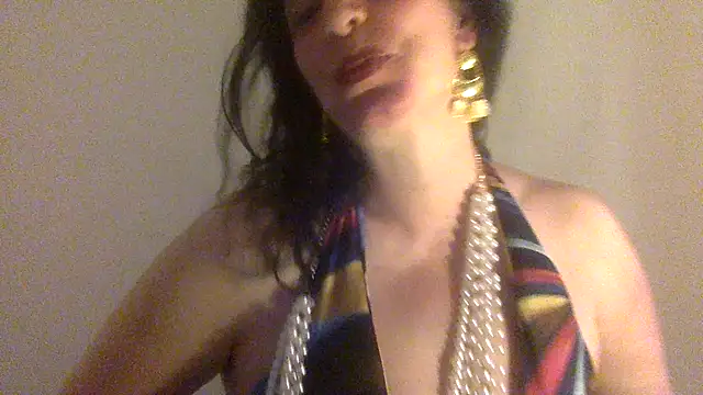 Lizzaa80 online show from May 10, 11:06 pm