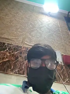 Badbuddy00 online show from April 13, 6:12 pm