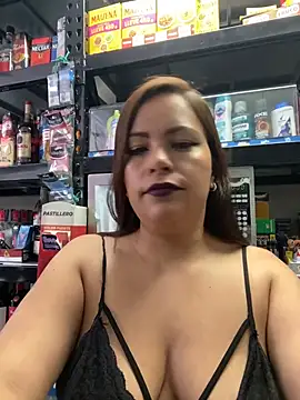 Snapshot of MIA_ROSSEEE chatting on July 15, 2:24 pm MIA ROSSEEE online show from July 15, 2:24 pm