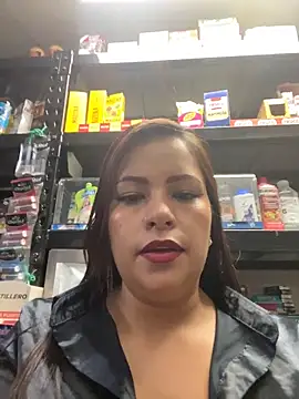 MIA ROSSEEE online show from May 15, 10:35 am