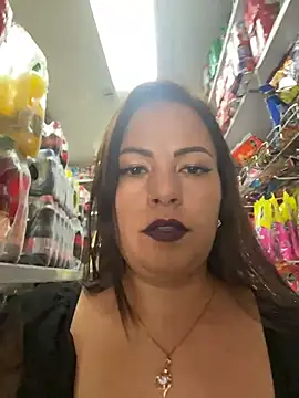 Snapshot of MIA_ROSSEEE chatting on July 9, 7:35 pm MIA ROSSEEE online show from July 9, 7:35 pm