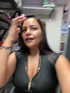 MIA ROSSEEE online show from April 25, 1:14 pm