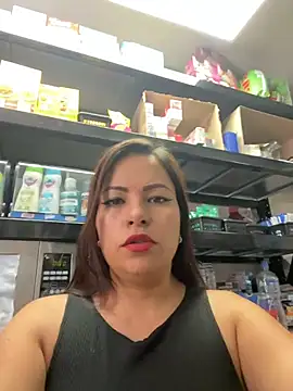 MIA ROSSEEE online show from May 31, 2:01 pm