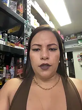 MIA ROSSEEE online show from May 6, 1:15 pm