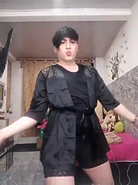 Snapshot of alecars chatting on April 10, 4:08 am alecars online show from April 10, 4:08 am