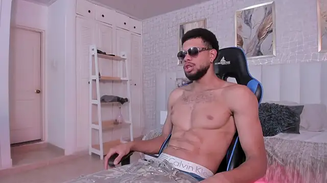 cero khalifa online show from April 18, 5:26 pm