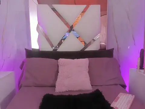 sweett sophie1 online show from April 10, 9:44 pm