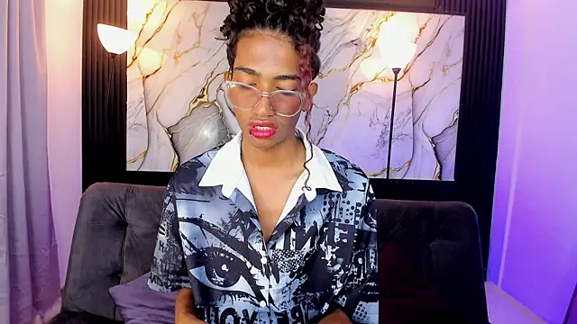 triiangel latinboy online show from June 13, 12:25 pm