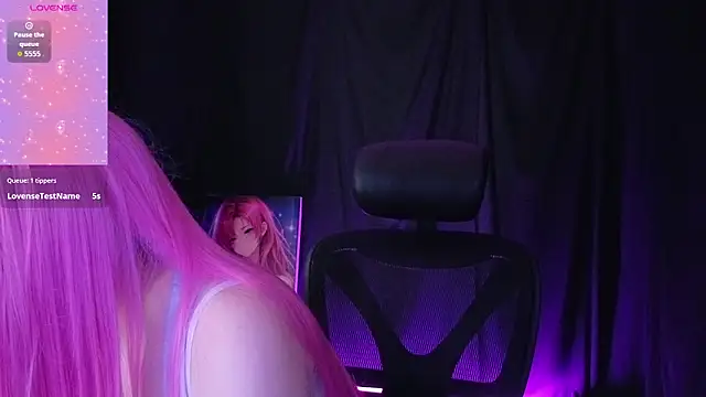 HARITA LOVEE online show from April 10, 10:50 pm