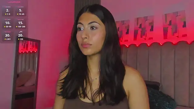 Layla amirah online show from May 9, 3:10 am