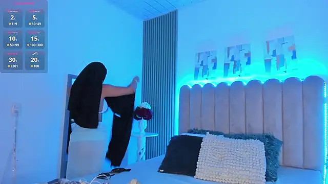 Layla amirah online show from May 4, 2:26 am