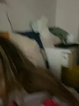 Mili Bou online show from April 17, 3:20 am