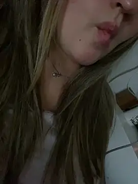 Mili Bou online show from April 19, 2:56 am