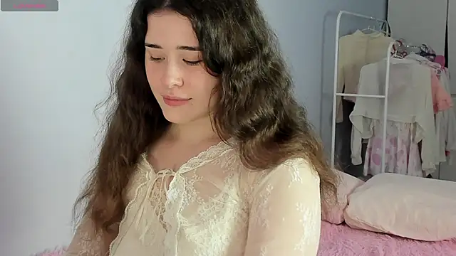 ChloeBlisss online show from May 21, 3:37 am