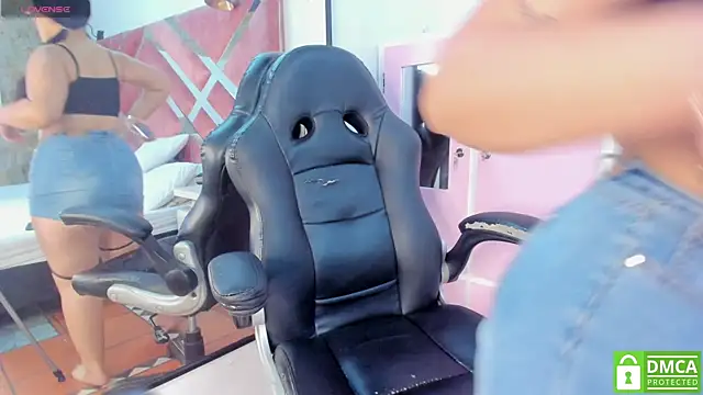 Naughty Aly111 online show from April 12, 4:49 am