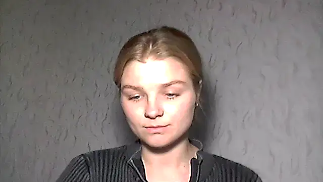 ElizaCrowe online show from April 13, 4:00 pm