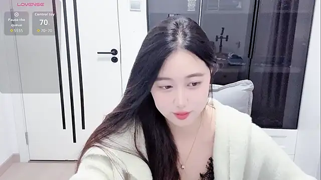 Snapshot of secret-sese chatting on April 25, 1:41 pm secret-sese online show from April 25, 1:41 pm