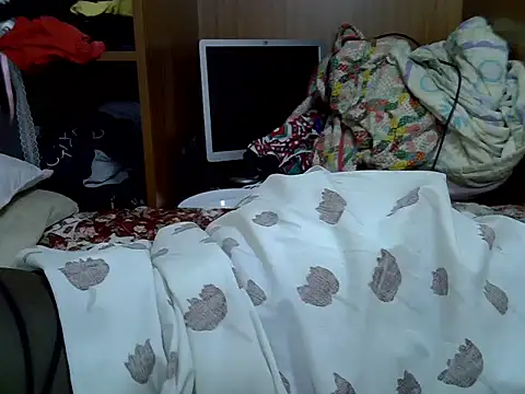 Sexyveretia online show from April 19, 7:42 am