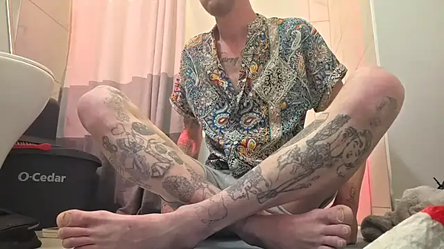 rawanduncut4u online show from April 14, 3:39 pm