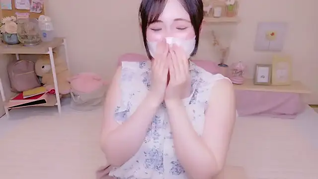 Satomi nn online show from May 28, 4:42 am