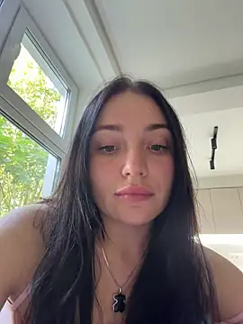 Snapshot of LucyHotty_ chatting on June 20, 4:12 pm LucyHotty online show from June 20, 4:12 pm