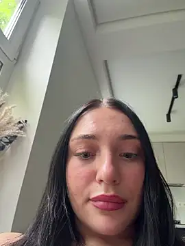 Snapshot of LucyHotty_ chatting on June 16, 3:56 pm LucyHotty online show from June 16, 3:56 pm